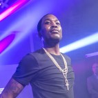 Meek Mill Ordered To Do Community Service On New Year's Eve