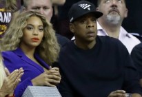 apple buys tidal jay z