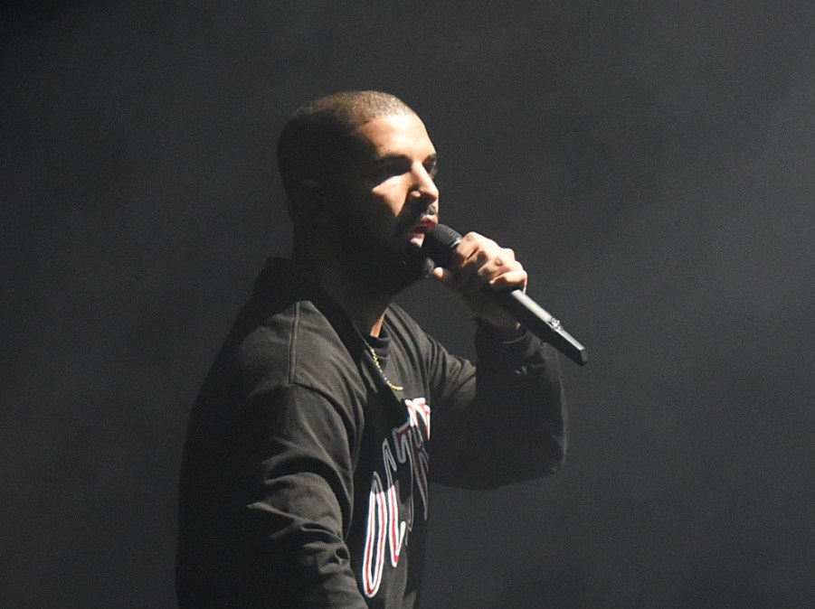 Kid Cudi's manager blasts Drake for Kid Cudi diss