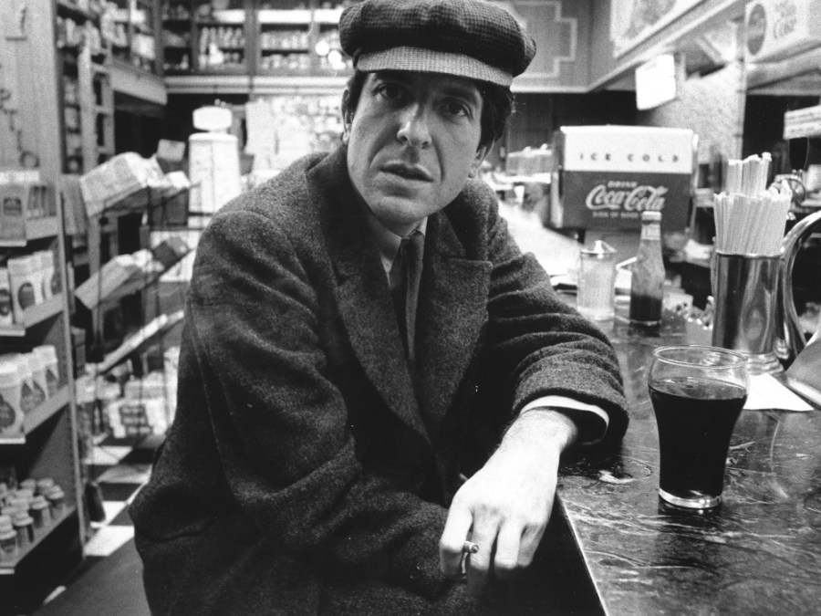 Leonard Cohen dies