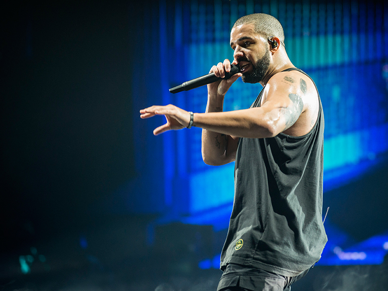 Hip Hop Single Sales: Drake Takes Over & Nicki Minaj Plummets