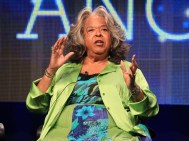 Della Reese Passes Away