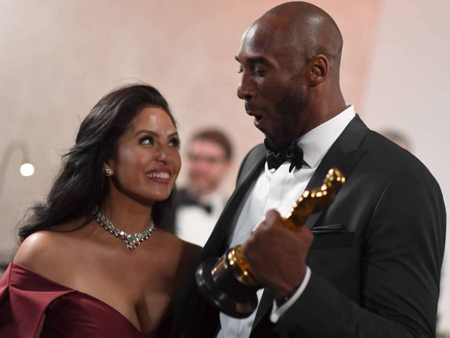 Kobe Bryant's Wife Breaks Silence On Her Husband & Daughter's Shocking Deaths