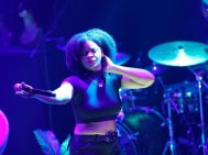 Ari Lennox Tearfully Addresses Troll Who Called Her & Teyana Taylor 'Rottweilers'