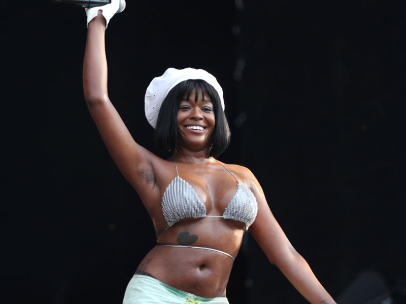 Azealia Banks Tearfully Claims A Neighbor Pulled A Gun On Her