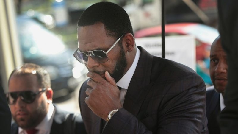 3 Of R. Kelly's Friends Arrested In Intimidation Plot Against Alleged Victims