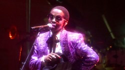 Lauryn Hill Performs 20-Minute Set For Louis Vuitton's 2021 Line