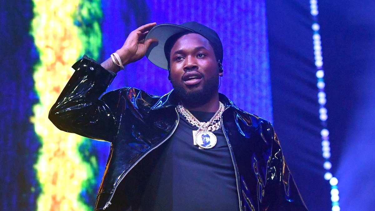 Meek Mill Gets Drake's Attention Then Bigs Up 'You're Mines Still' With Yung Bleu