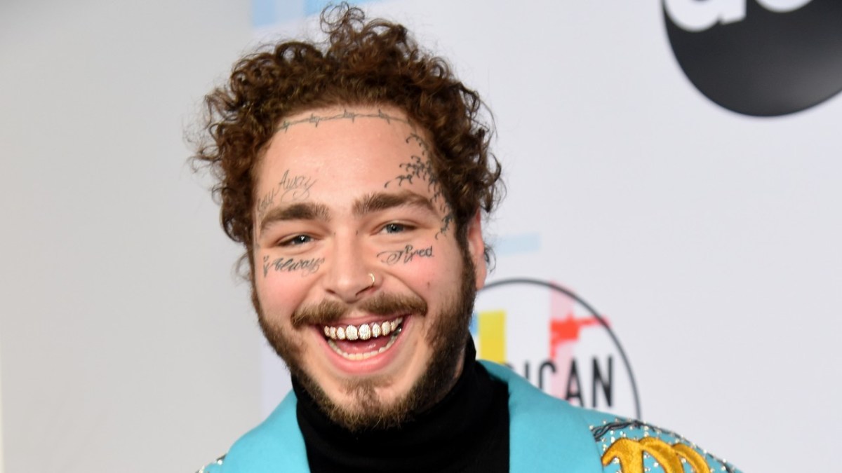 Post Malone Uses Booming Crocs Deal To Aid Front-Line COVID-19 Hospital Staff