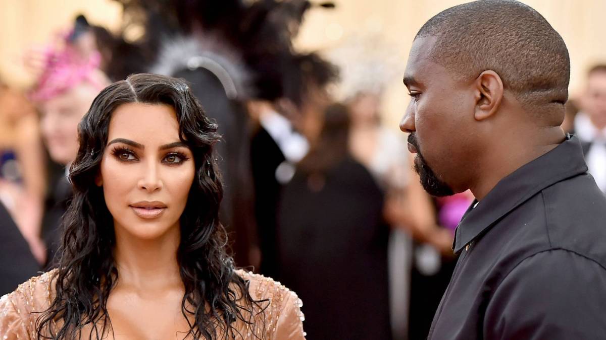 Kim Kardashian Apologizes To Her Family For Kanye West's Behavior During Their Marriage