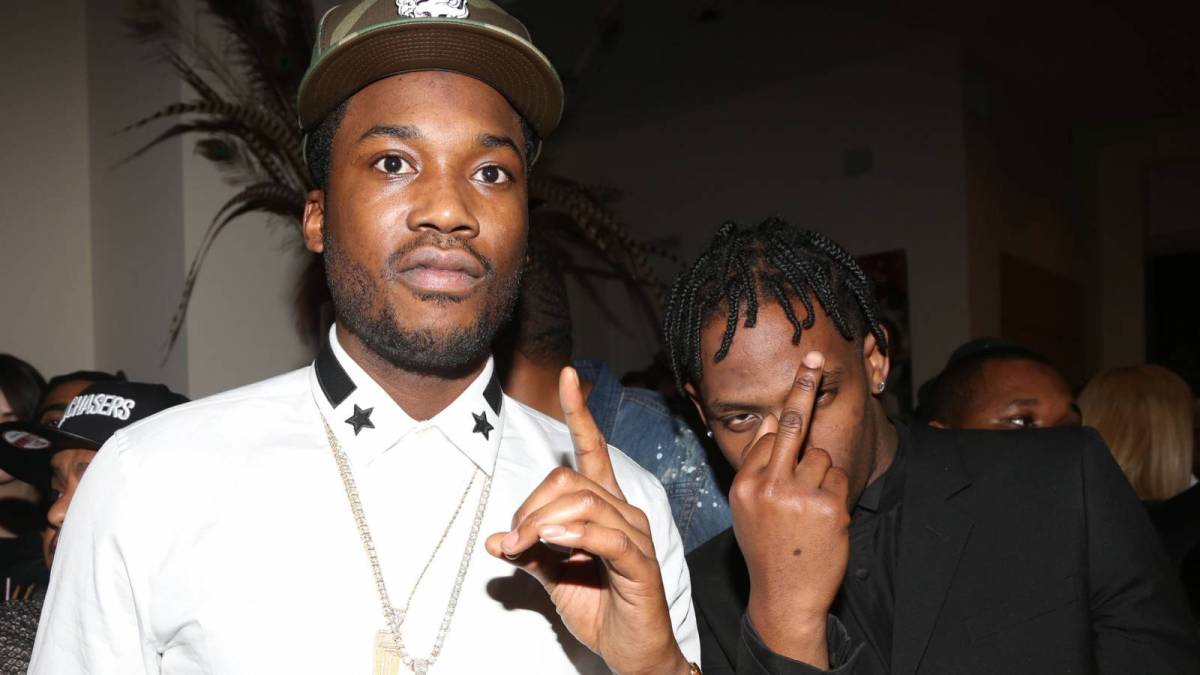 Video Footage Of Travis Scott & Meek Mill's Fourth Of July Shouting Match Surfaces