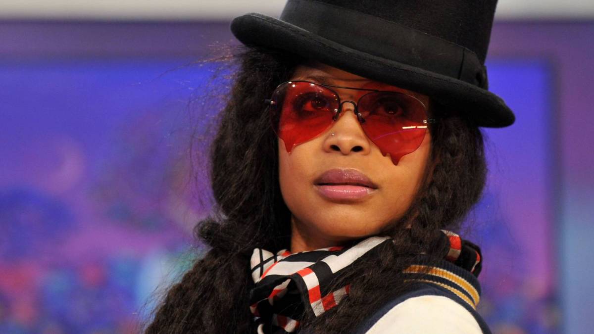 Erykah Badu Apologizes For Her Behavior At Barack Obama's 60th Birthday Party