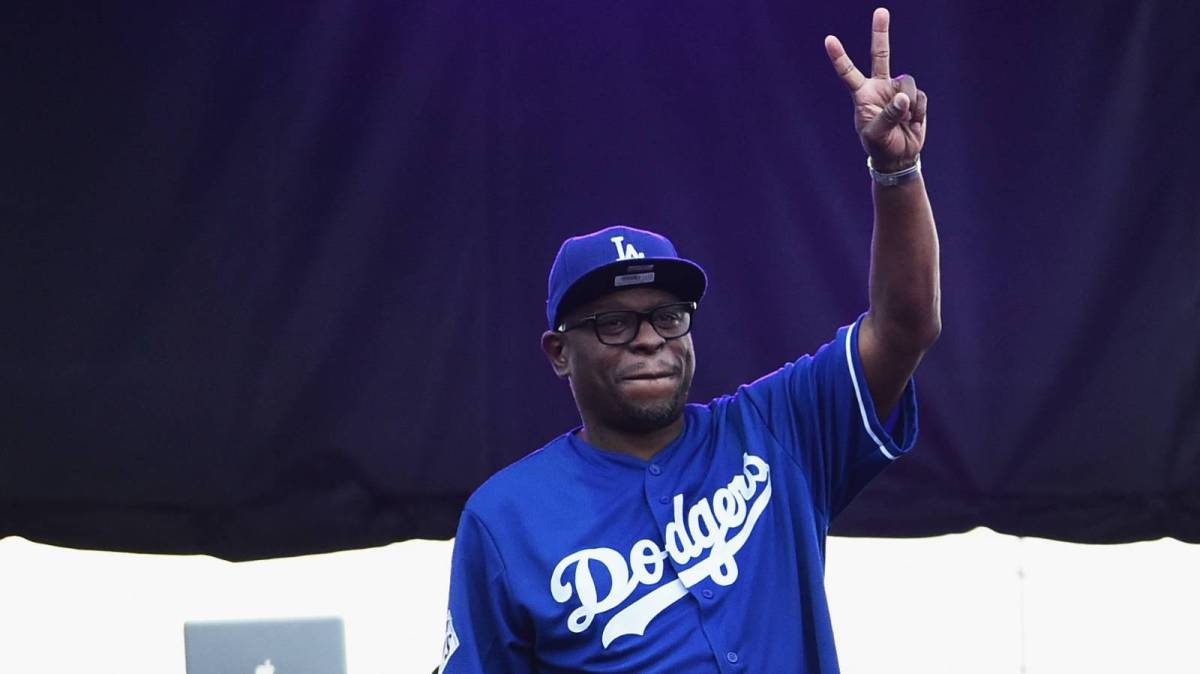 Geto Boys' Scarface Gives Thumbs Up From Hospital Bed Following Kidney Transplant