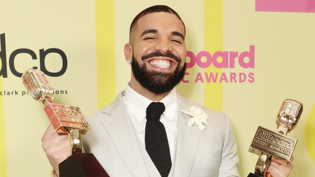 'Deep Pockets': Drake Has Bet Over $1B In Virtual Gambling Since December 2021