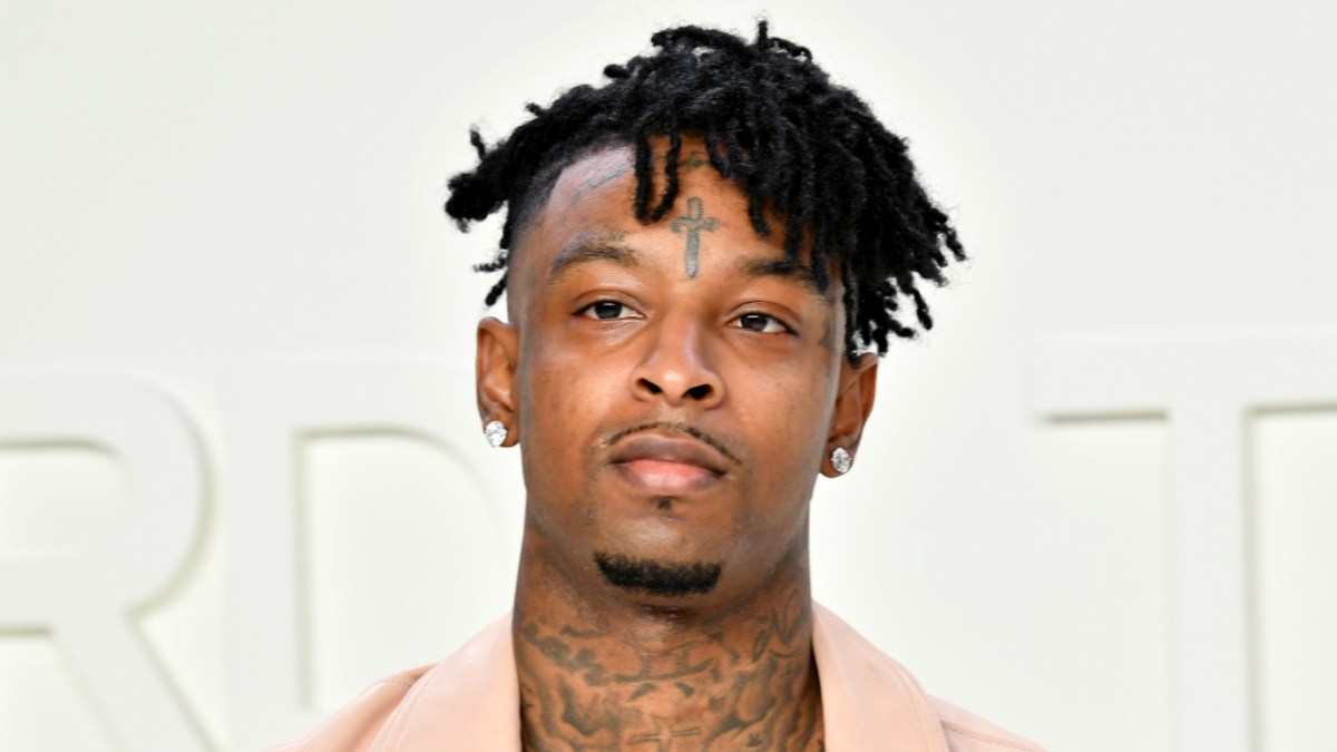 21 Savage Sets Up $100K Scholarship Fund For Young Students