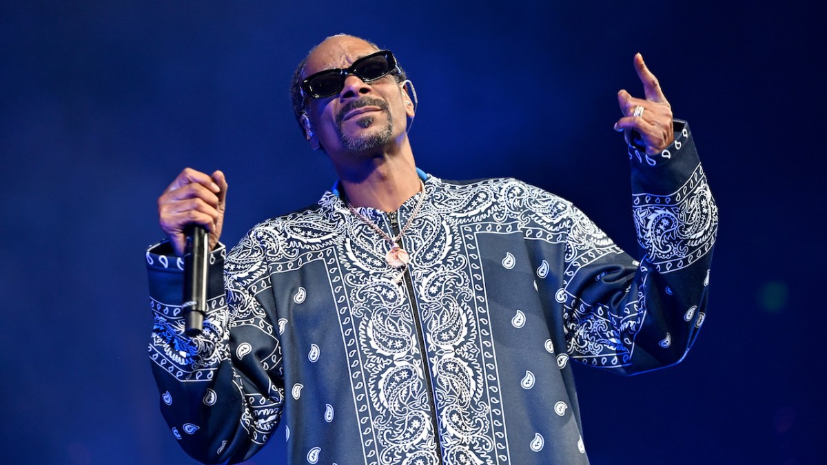 Snoop Dogg Cancels All 2022 International Tour Dates Ahead Of Mt. Westmore Album Release