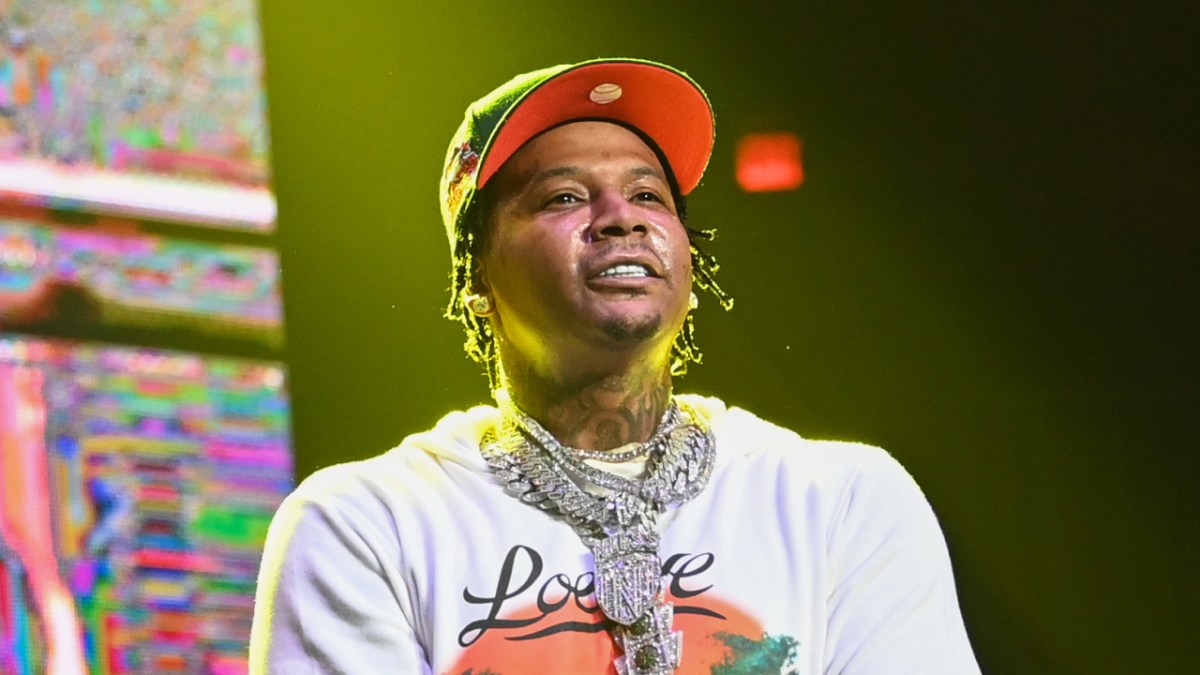 Moneybagg Yo Rewards Photographer On College Graduation