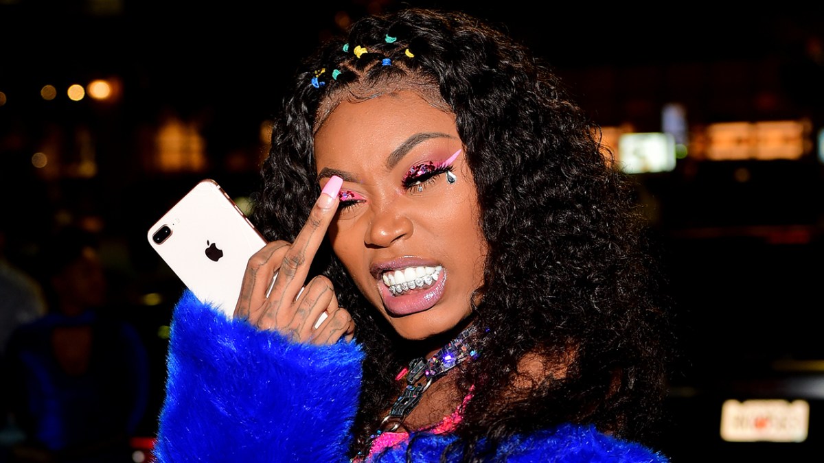 Asian Doll Tells DJ Vlad To 'Suck My Dick' & Quits Interview