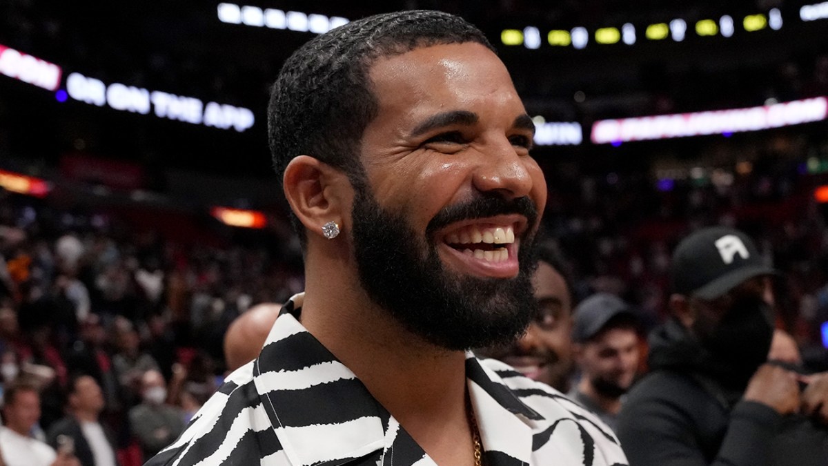 Drake's New $77K 14-Karat Gold Ring Pays Tribute To His Son