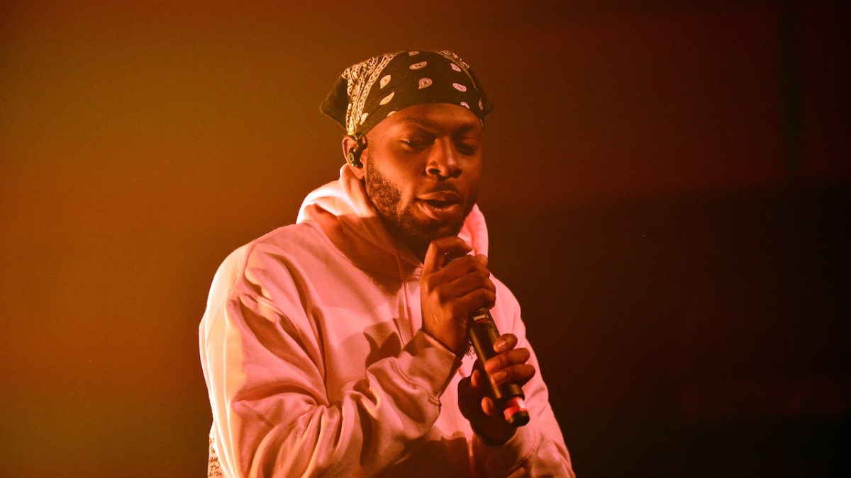 Isaiah Rashad Addresses Leaked Sex Tape During Emotional Coachella Debut