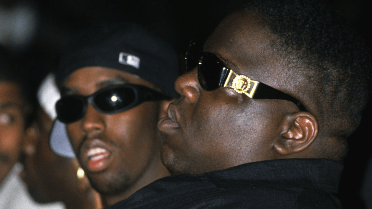 Diddy & Biggie Tried Ecstasy For First Time In 'Hypnotize' Video