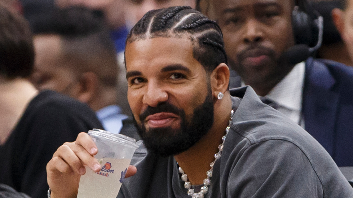 Drake DMs Heckler's Girlfriend On Instagram Just To Piss Him Off