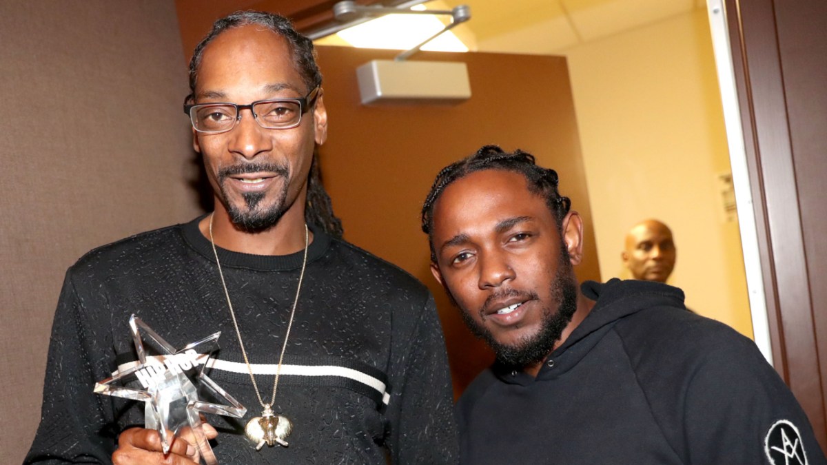 Snoop Dogg Crowns Kendrick Lamar The King Of L.A.