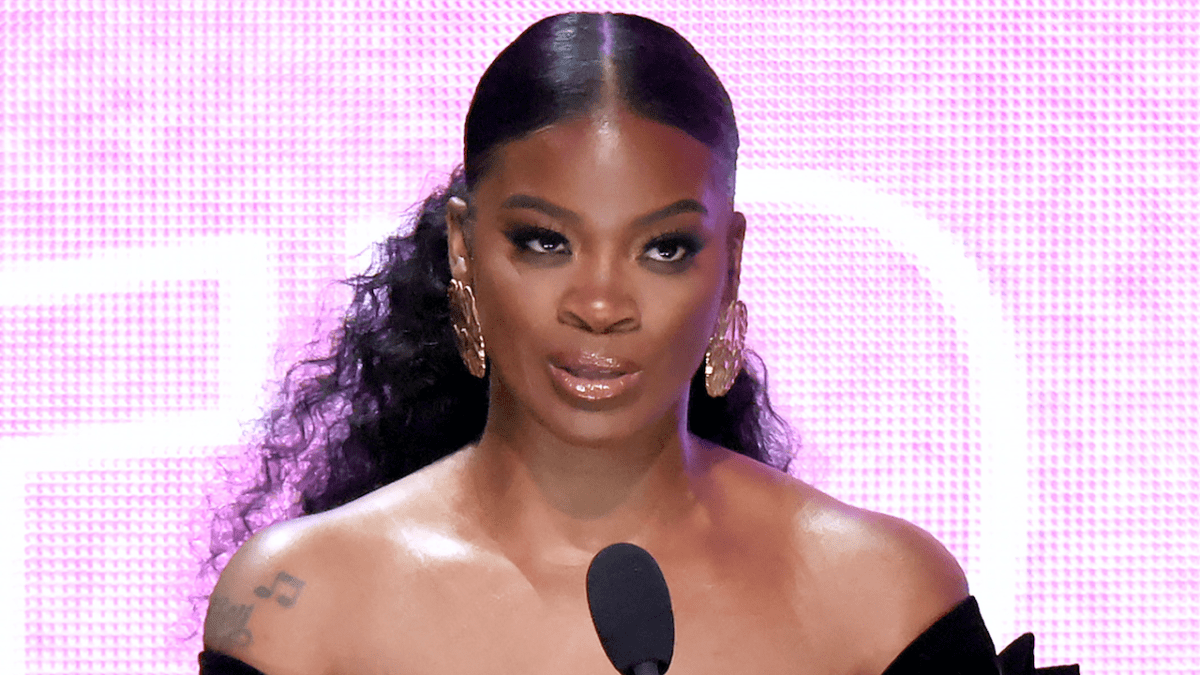 Ari Lennox Admits Fear Of Flying Is 'Destroying' Her Health