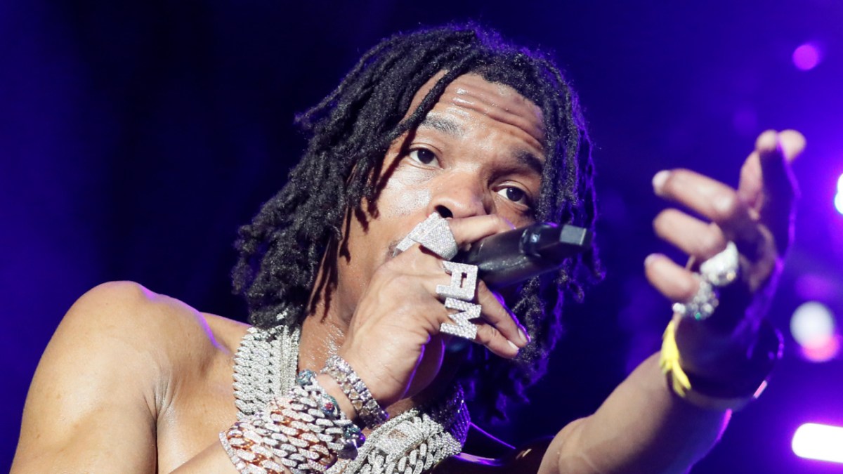 Lil Baby Channels JAY-Z & Lil Wayne By Locking Into Album Mode