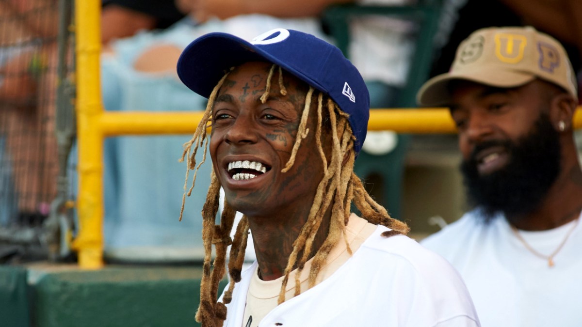 Lil Wayne Links With Barry Bonds & Mario At Celebrity Softball Game