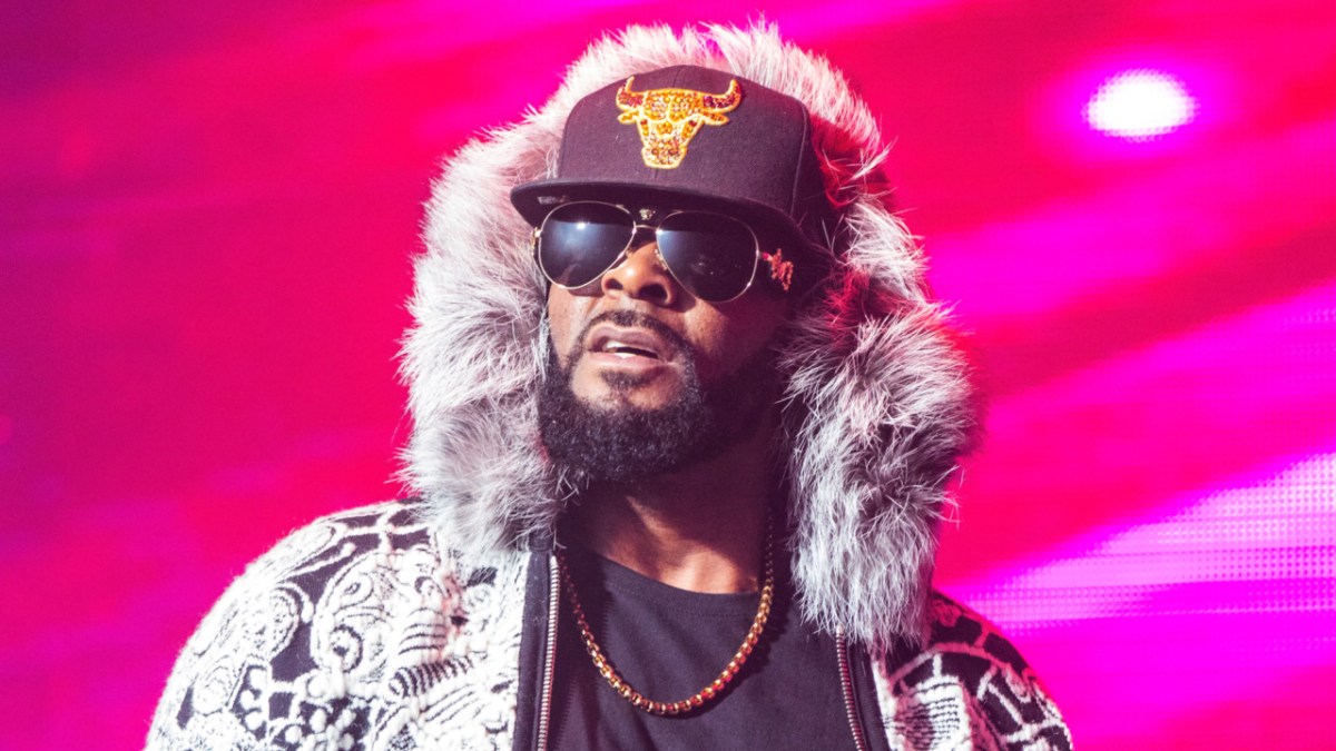 R. Kelly Claims Joycelyn Savage Baby News Is Fake