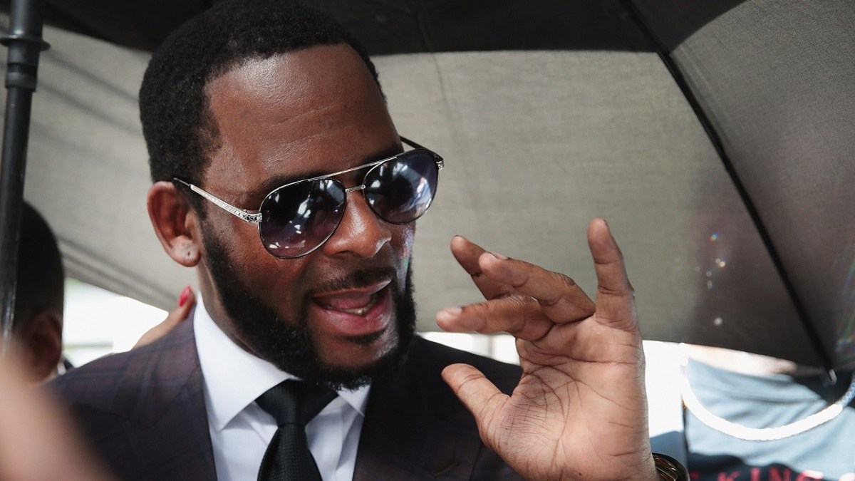 R. Kelly's Brand New Album Pulled From All Streaming Platforms