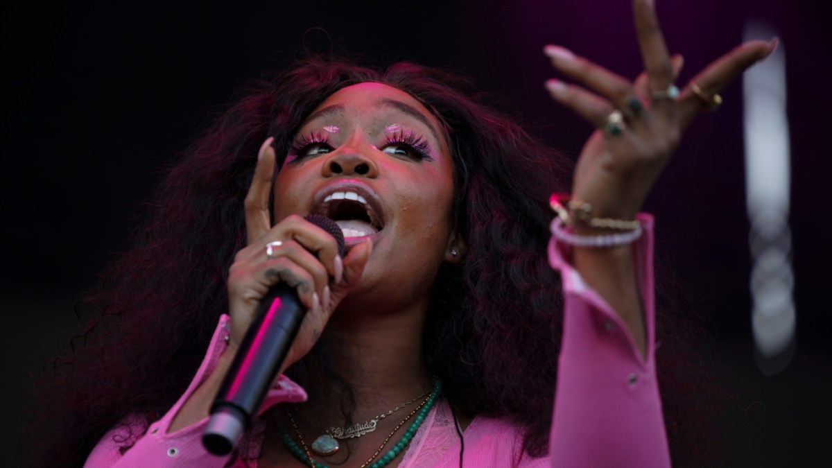 SZA Claims Her Team Kept Fan-Favorite Songs Off 'SOS'