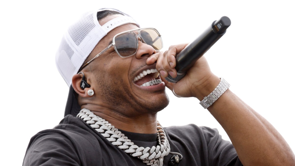 Nelly's 'Possessed' Performance Spoofed By Lil Fizz & Spice Adams