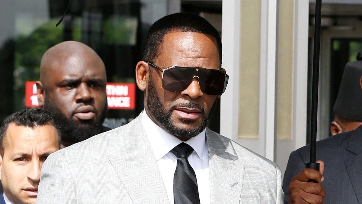 R. Kelly's Sex Abuse Charges Dropped By Chicago Prosecutor