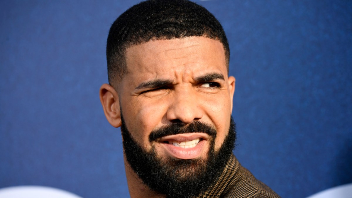 Drake Shirtless Bathtub Photo Leaves Fans Asking Same Question