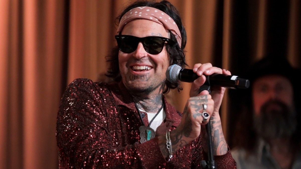 Yelawolf Says He’s Got Some ‘Classic Trunk Musik Vibes’ On The Way