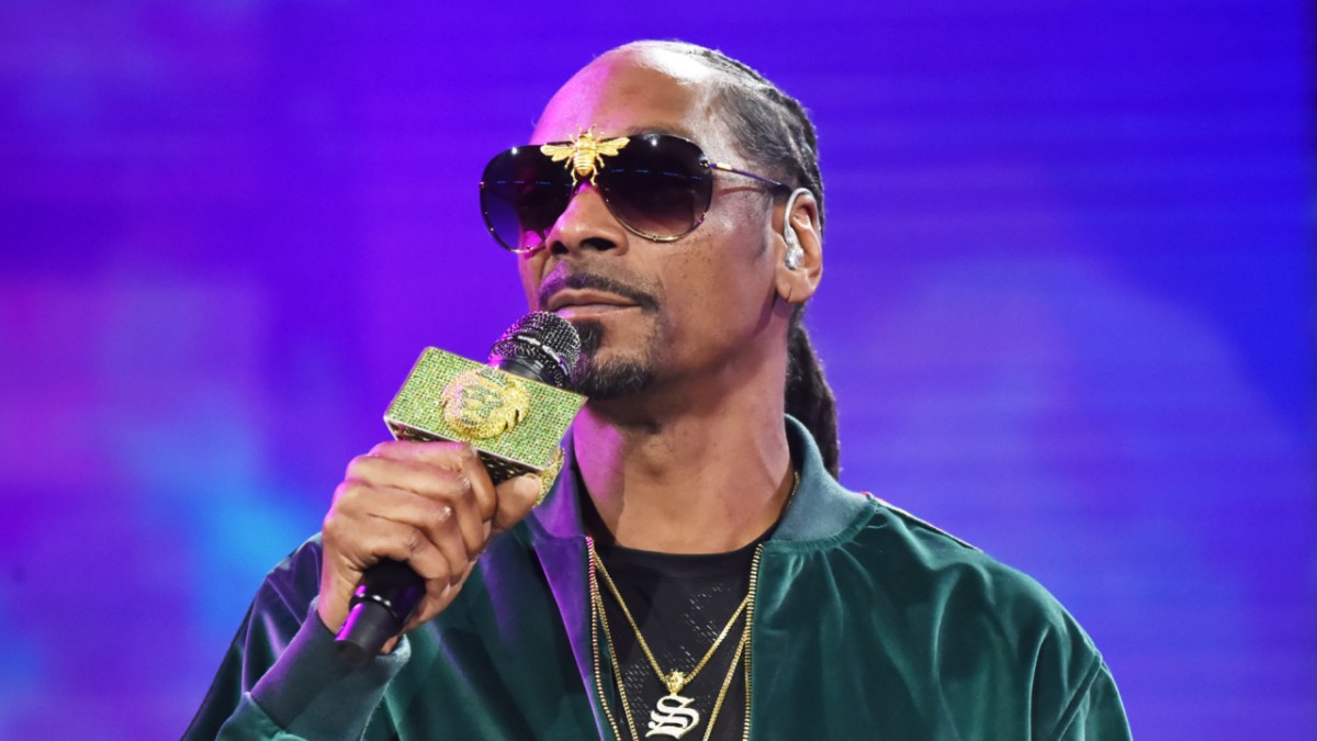 Snoop Dogg Accidentally Fuels International Conflict With Concert Blunder