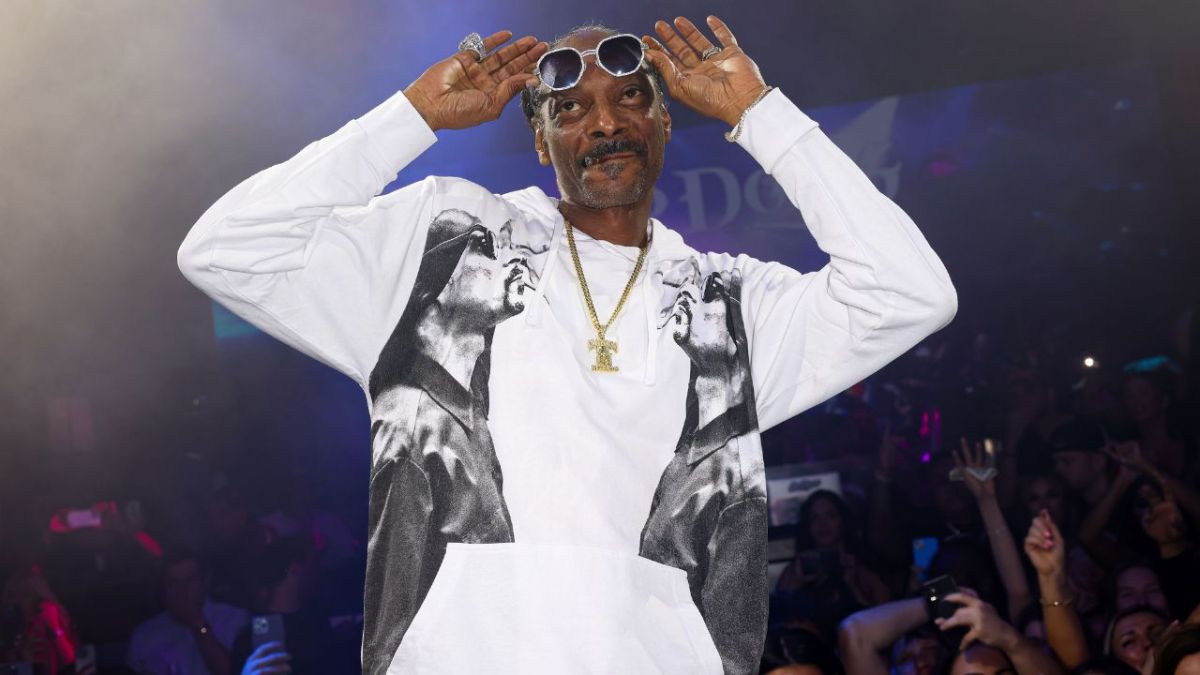 Snoop Dogg Coming To Instagram & Facebook As AI Chatbot