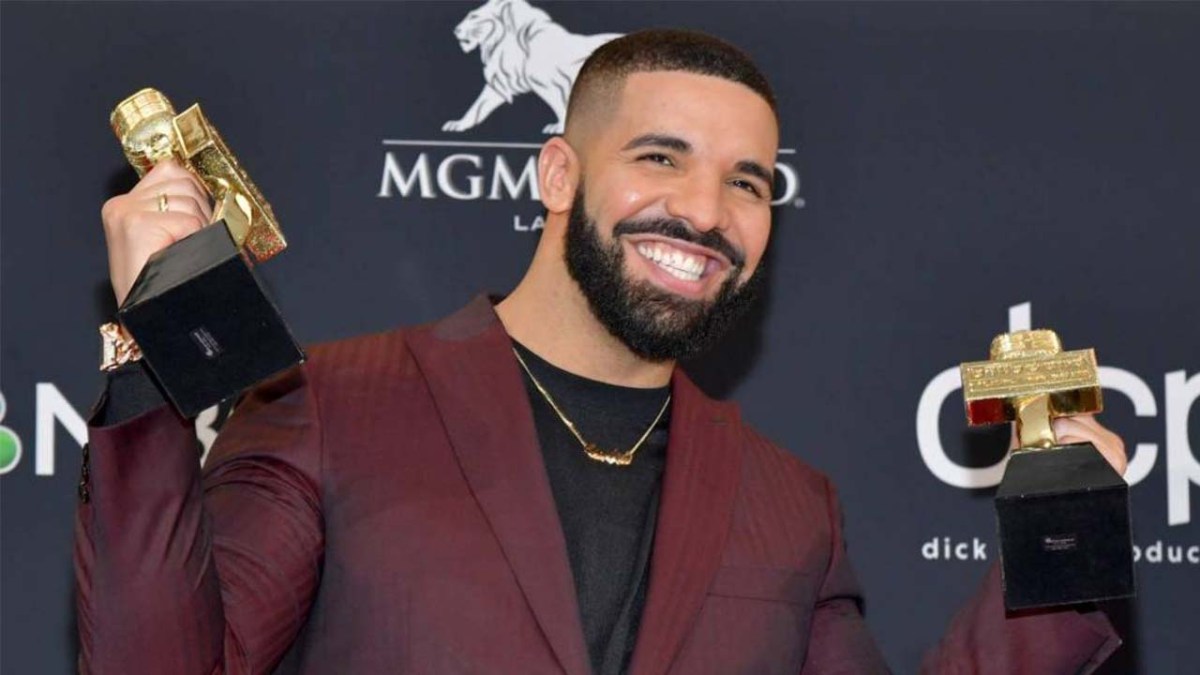 Drake Makes RIAA History With Slew Of New Platinum Plaques