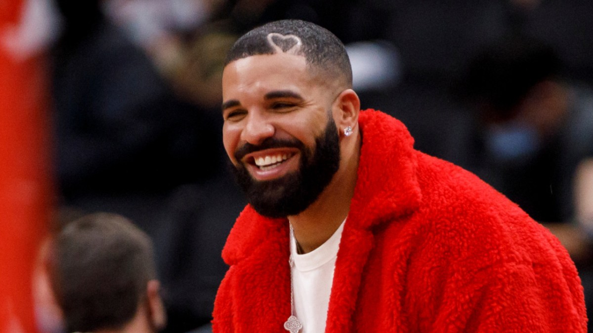 Drake Spotted On Tropical Date With Mystery Woman He Namedropped On 'Her Loss'