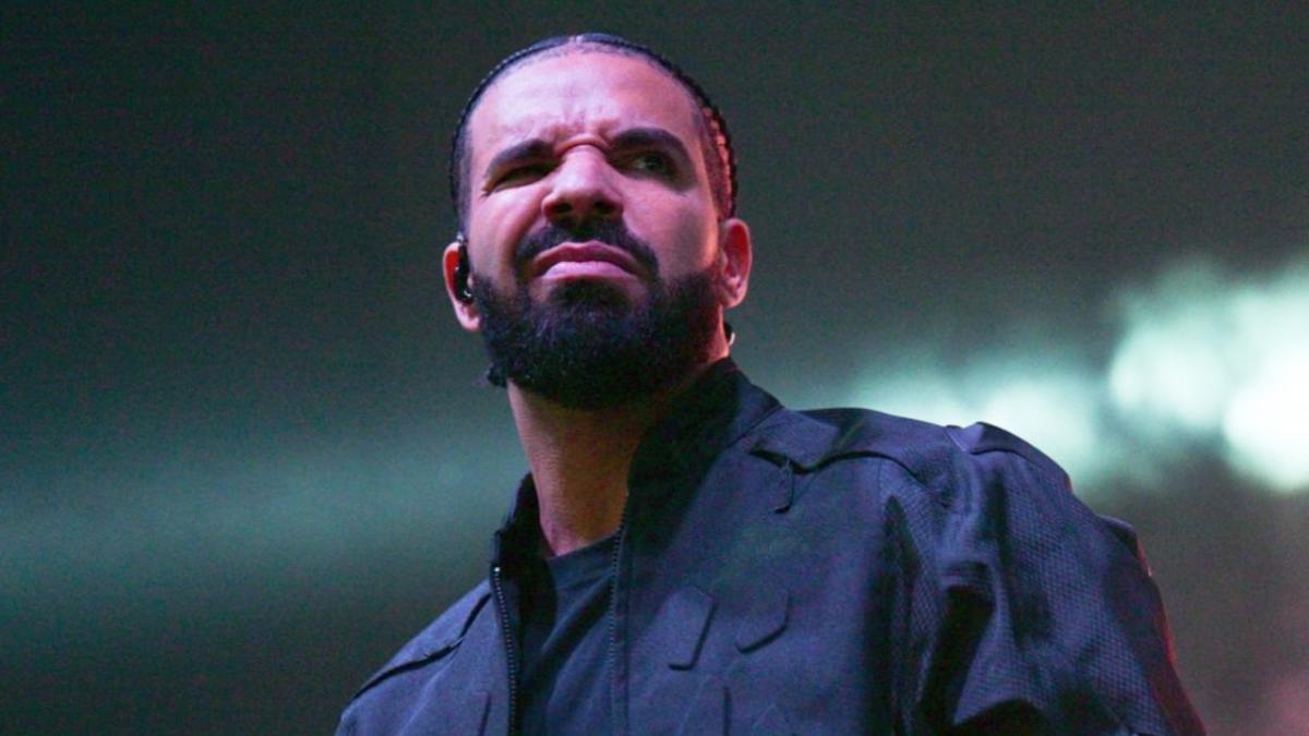 Drake Takes Aim At 'Tweet & Deleters': 'You Make Me Sick To My Stomach'