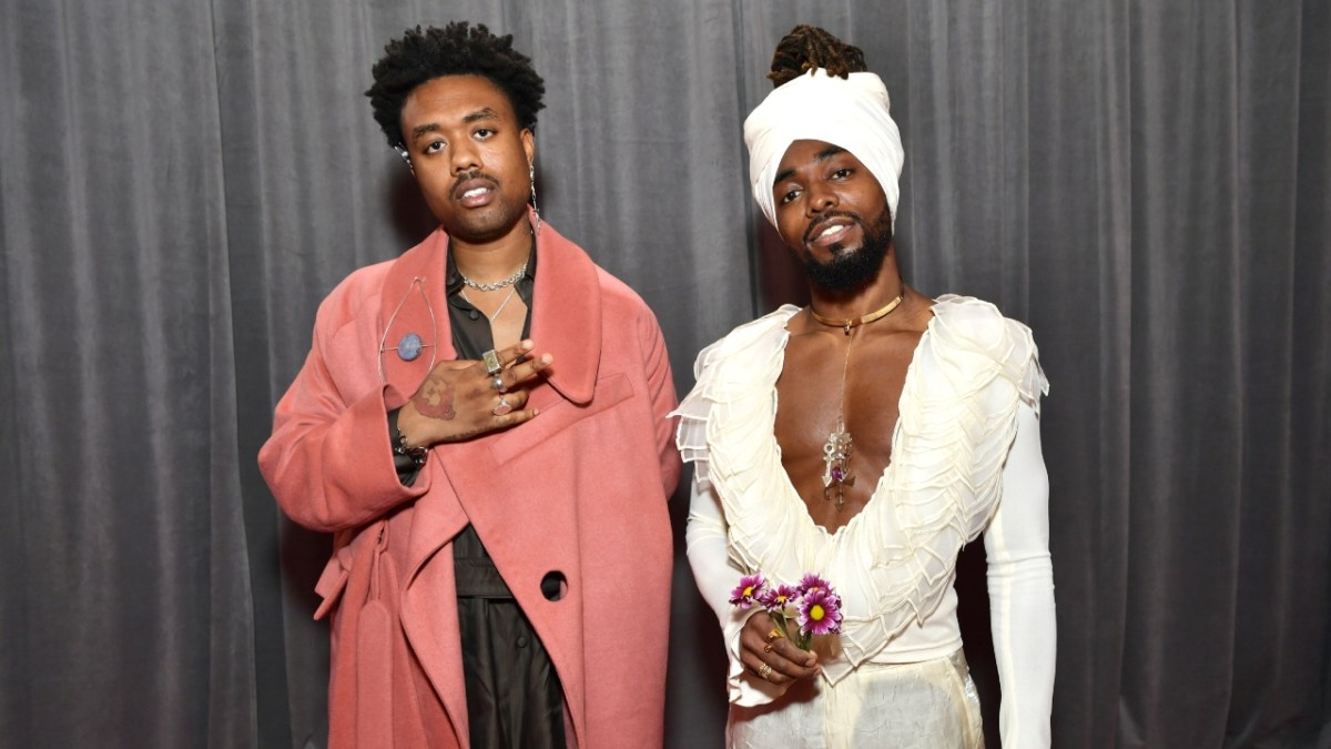 Earthgang Announces New A.I.-Inspired EP “Robophobia” Due Out This Month