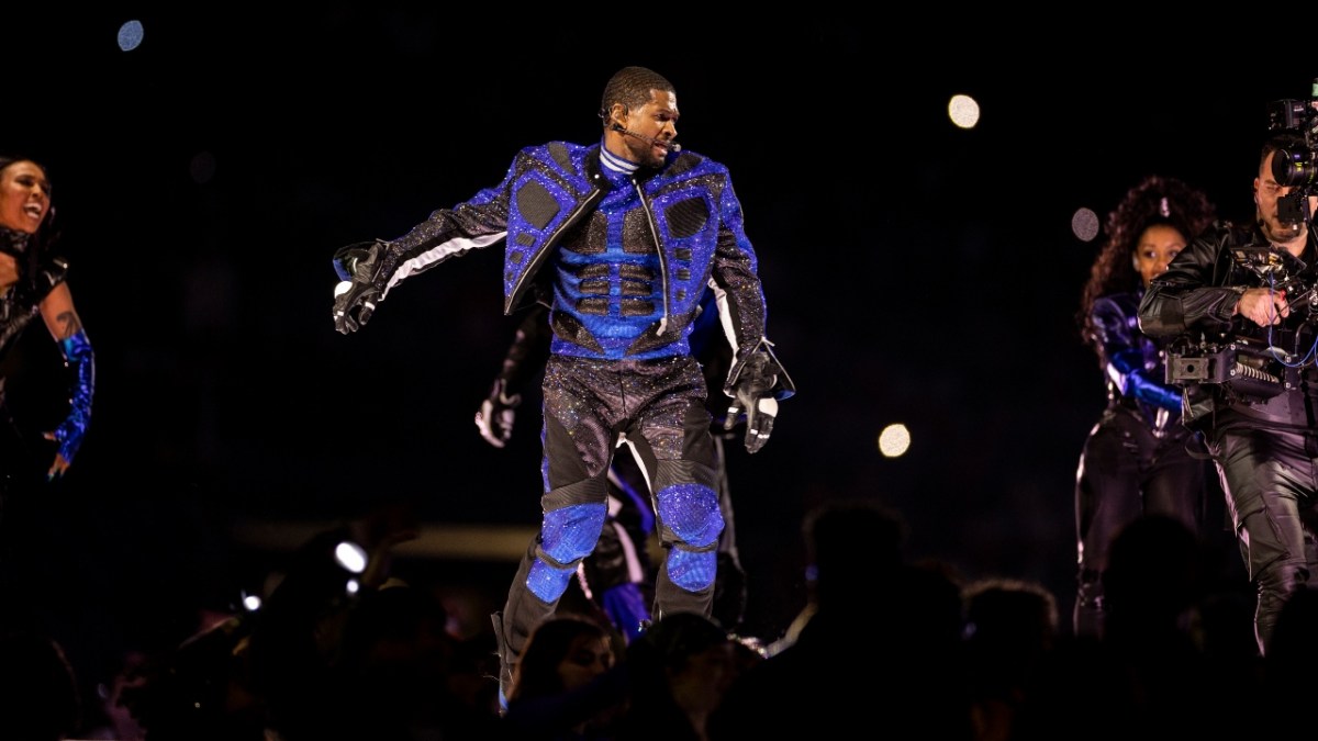 Usher & Apple Music Release Short Film On Making Of Super Bowl Halftime Show