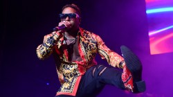 Bobby V Clowned For Commando Performance: ‘Raw Doggin Jeans Is Crazy’