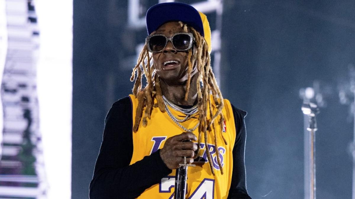 Lil Wayne Calls Out Lakers Over Courtside Treatment & He Thinks He Knows Why