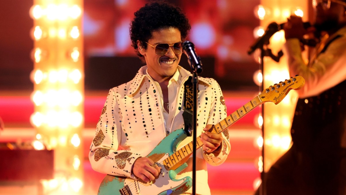 Bruno Mars To Be First-Ever Performer In New Los Angeles Arena