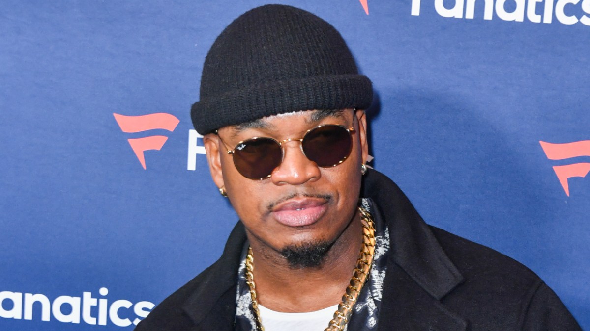 Ne-Yo Accused Of 'Body Slamming' Baby Mama & Exposing Their Kids To Drugs & Prostitutes