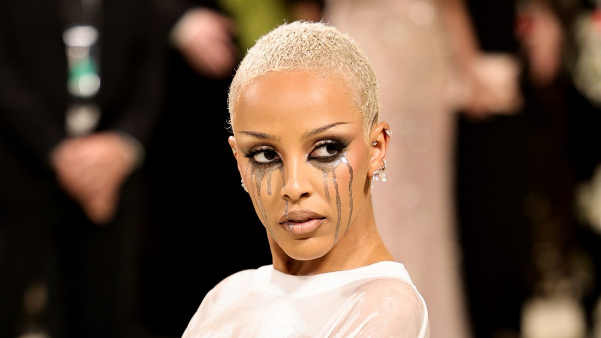 Doja Cat Turns Heads With NSFW Soaking Wet Outfit At Met Gala