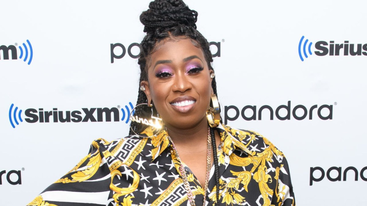 Missy Elliott's New Selfie Has Fans Saying She's 'Aging Backwards'